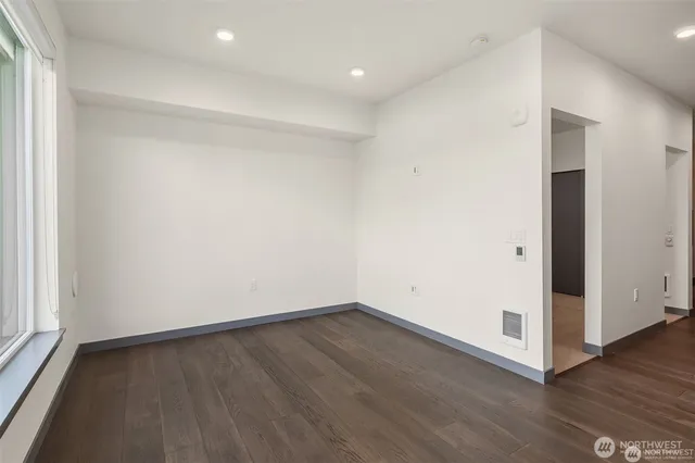 $465,000 | 11903 Northeast 128th Street, Unit 205, Kirkland, WA 98034