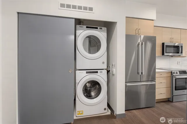 $465,000 | 11903 Northeast 128th Street, Unit 205, Kirkland, WA 98034