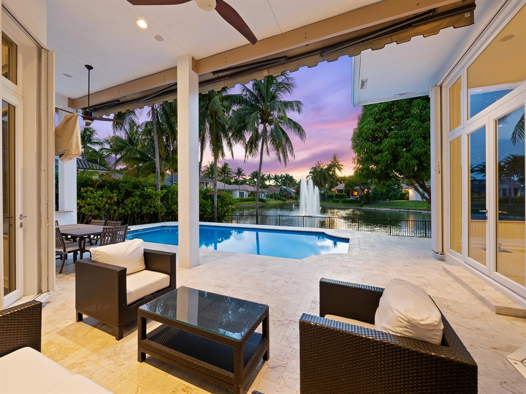 731 Coconut Palm Terrace Plantation, FL 33324 - Photo 5 of 48 a outdoor living space with furniture