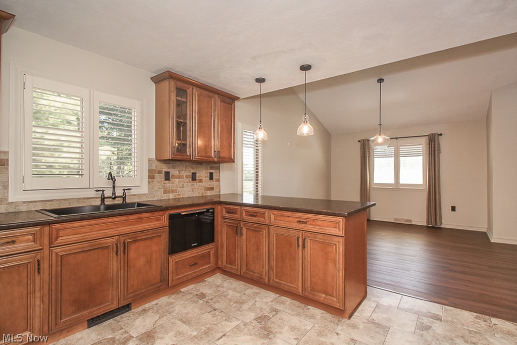 7010 Chippewa Road Medina, OH 44256 - Photo 4 of 34 Gallery Image 4