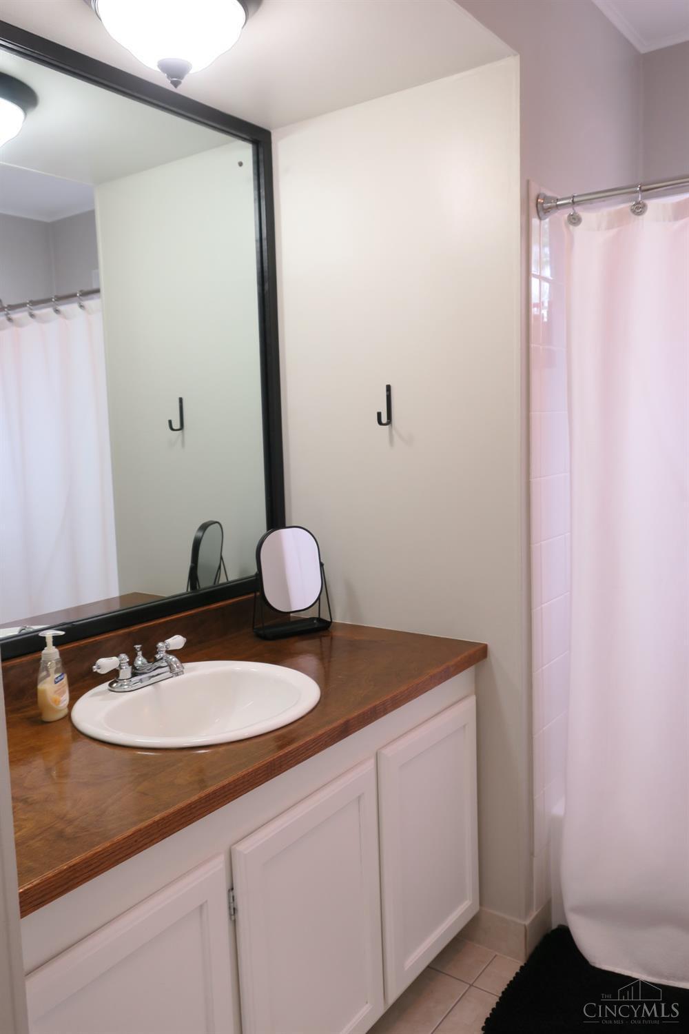549 Anderson Ferry Road Cincinnati, OH 45238 - Photo 22 of 40