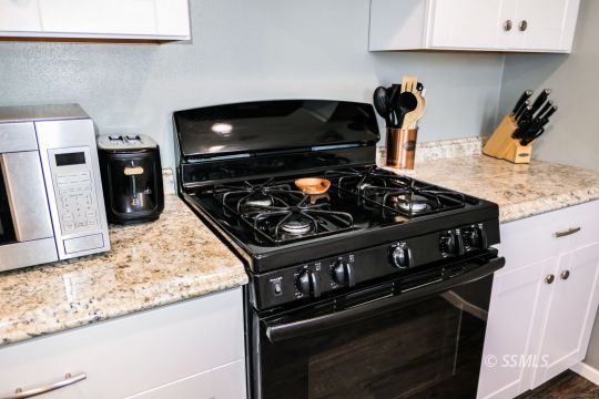 817 Victoria Court Ridgecrest, CA 93555 - Photo 14 of 40