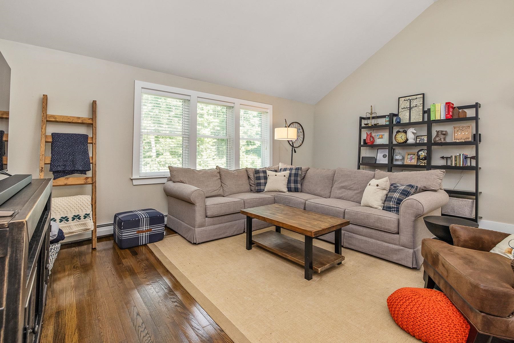 220 Elwyn Road Portsmouth, NH 03801 - Photo 11 of 36 Gallery Image 11