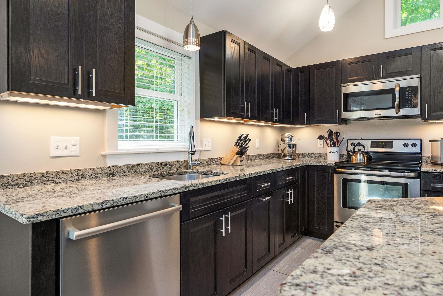 220 Elwyn Road Portsmouth, NH 03801 - Photo 7 of 36 Gallery Image 7