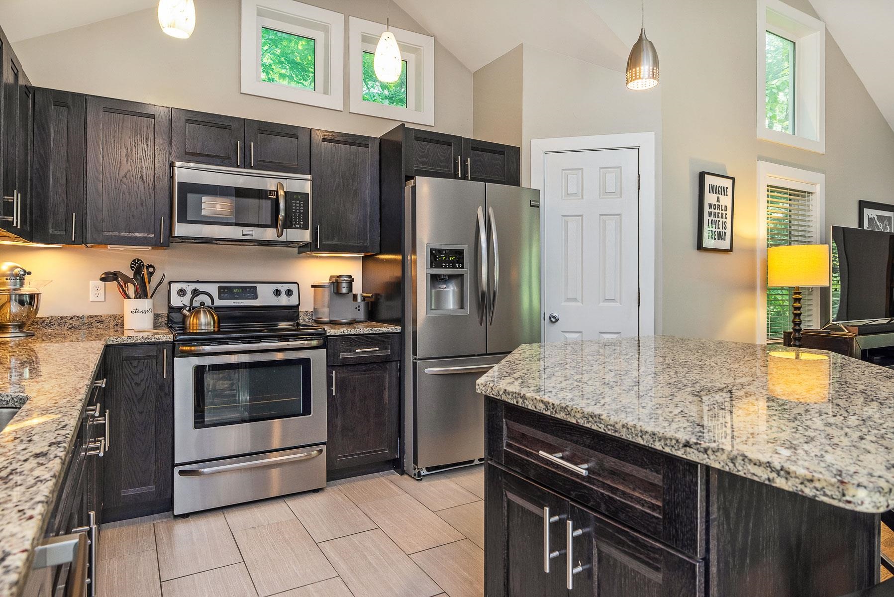 220 Elwyn Road Portsmouth, NH 03801 - Photo 8 of 36 Gallery Image 8