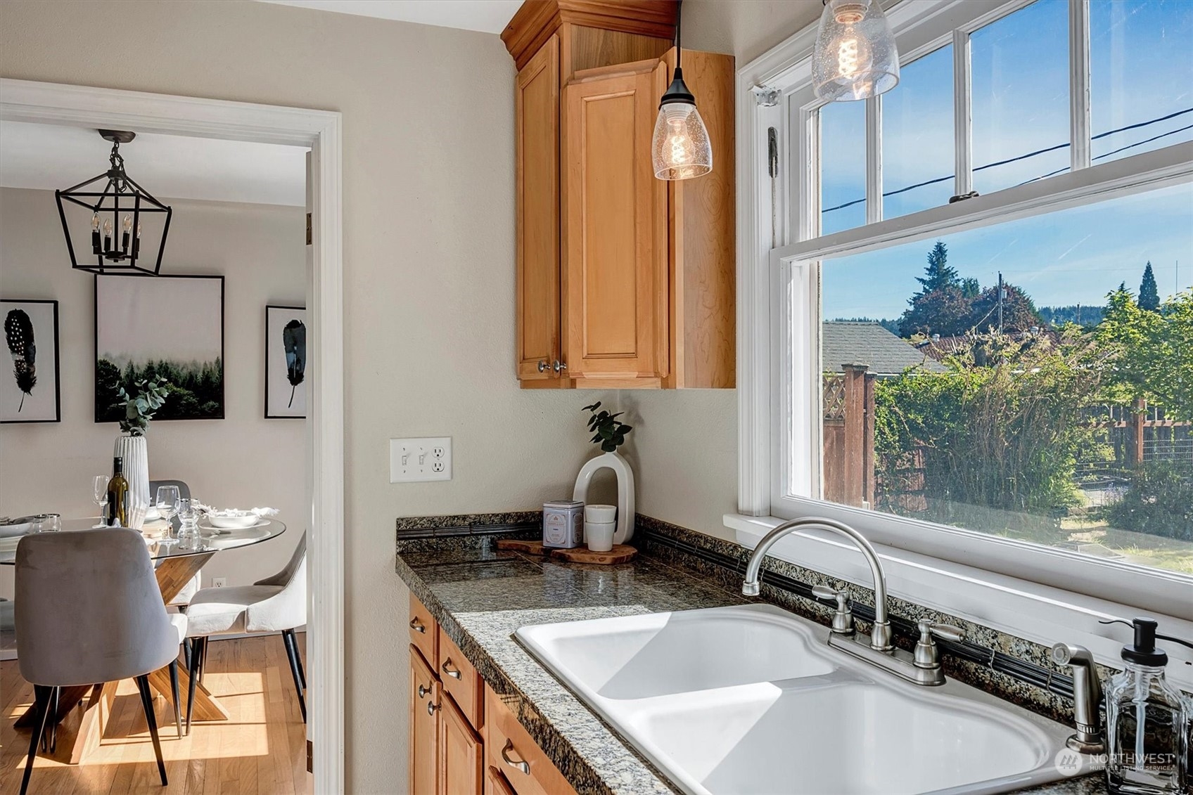 513 Meade Avenue Sumner, WA 98390 - Photo 10 of 35 a bathroom with a sink and a mirror