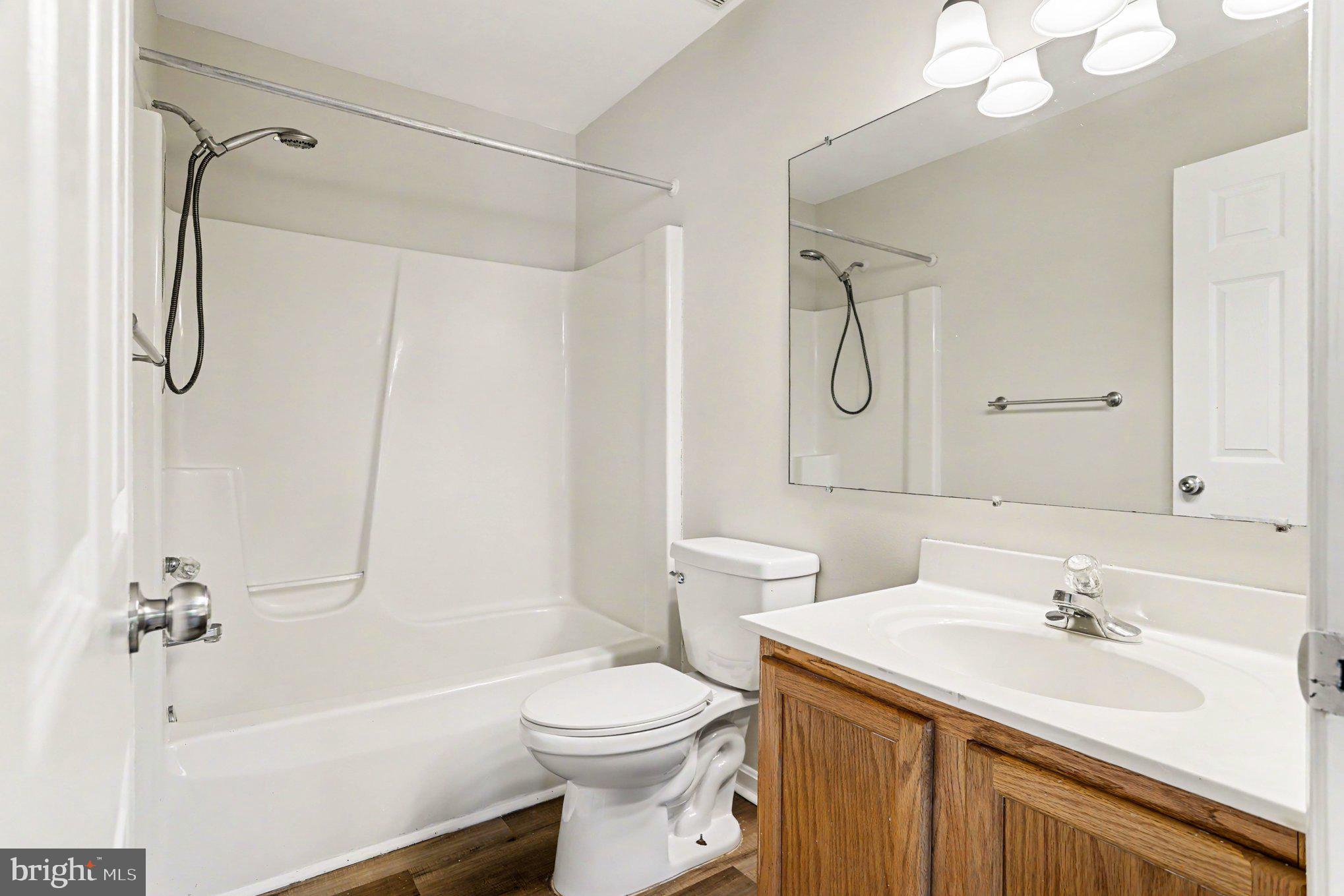 32 Tameron Place Rosedale, MD 21237 - Photo 18 of 39 En suite primary bathroom