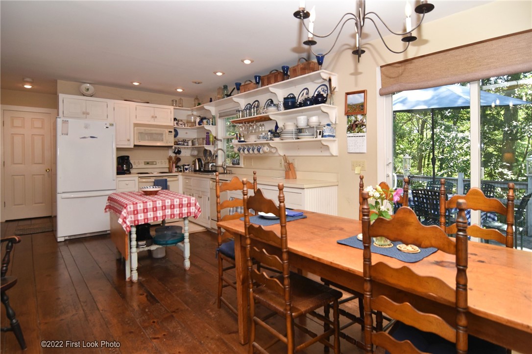 531 Kings Factory Road Charlestown, RI 02813 - Photo 13 of 46