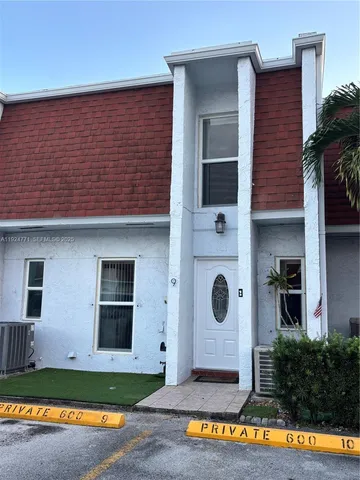$2,600 | 600 Northwest 107th Avenue, Unit 9B, Miami, FL 33172
