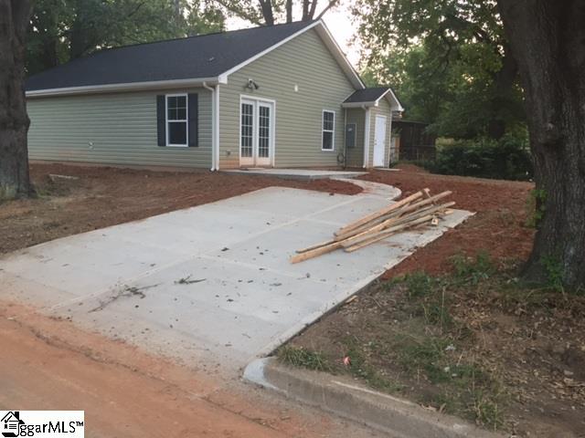 3 Geer Street Greer, SC 29650 - Photo 7 of 10 Gallery Image 7