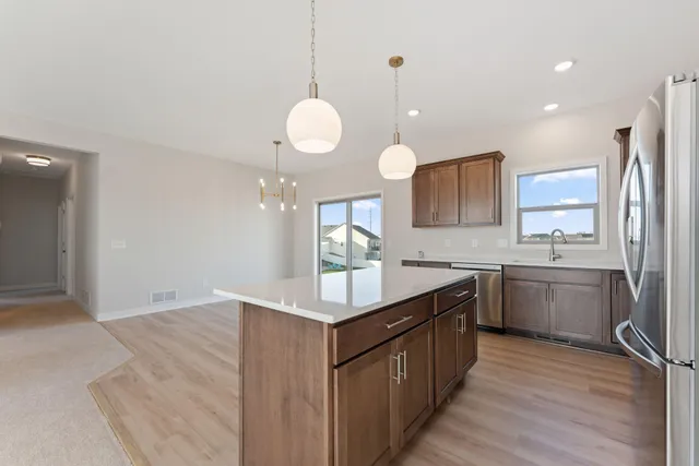 $585,000 | 1421 142nd Court East, Rosemount, MN 55068