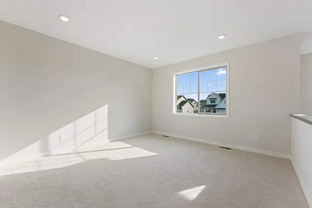 $585,000 | 1421 142nd Court East, Rosemount, MN 55068