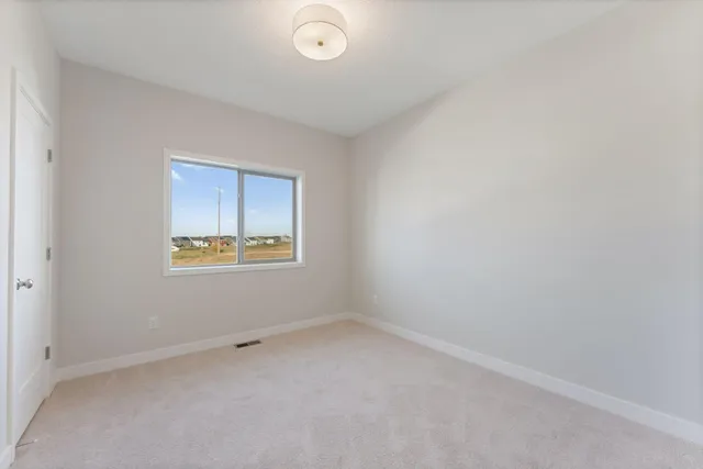 $585,000 | 1421 142nd Court East, Rosemount, MN 55068