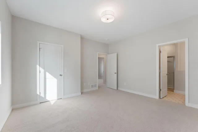 $585,000 | 1421 142nd Court East, Rosemount, MN 55068