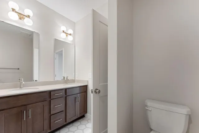 $585,000 | 1421 142nd Court East, Rosemount, MN 55068