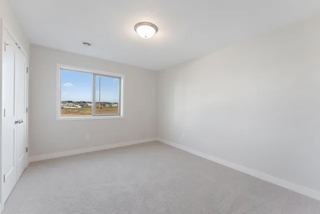 $585,000 | 1421 142nd Court East, Rosemount, MN 55068