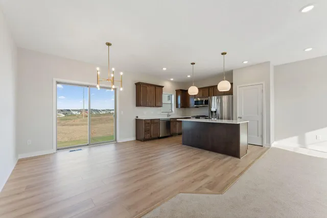 $585,000 | 1421 142nd Court East, Rosemount, MN 55068