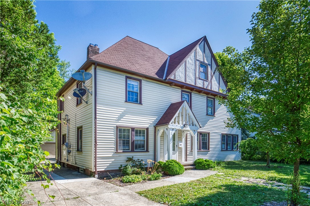 16407 Fernway Road Cleveland, OH 44120 - Photo 3 of 4