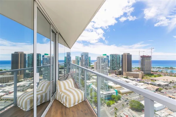 $7,450 | 888 Kapiolani Boulevard, Unit 3409, Honolulu, HI 96813
