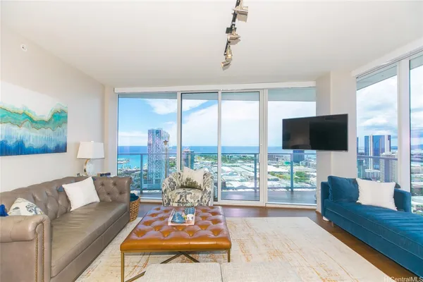 $7,450 | 888 Kapiolani Boulevard, Unit 3409, Honolulu, HI 96813