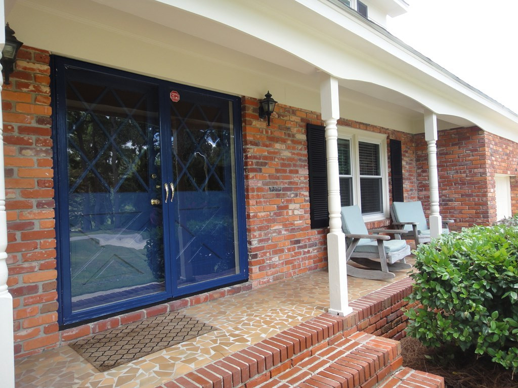 3772 Greenleaf Road Columbia, SC 29206 - Photo 2 of 40