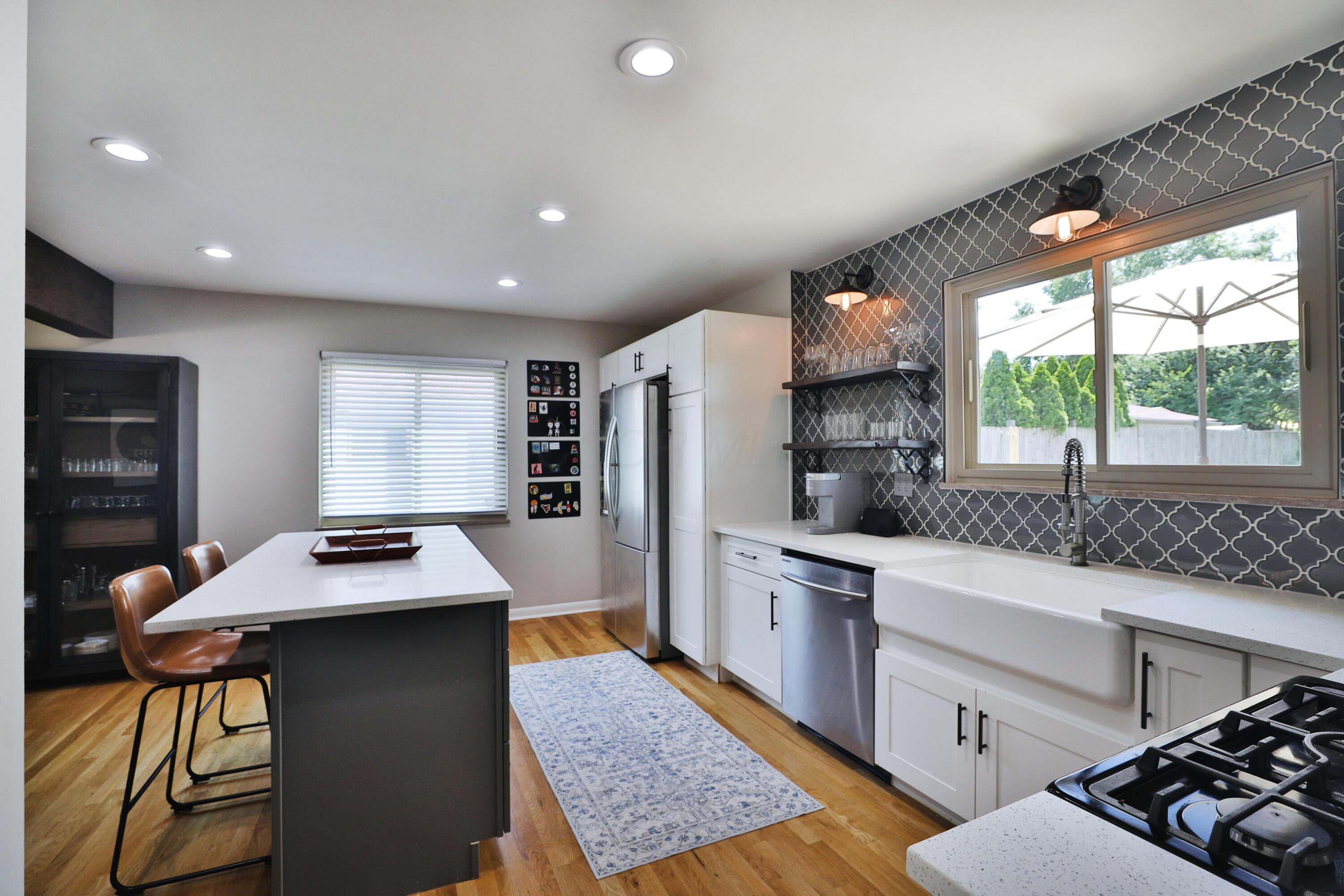 315 South Kellner Road Columbus, OH 43209 - Photo 18 of 51 Center island for use as breakfast bar or more counter space
