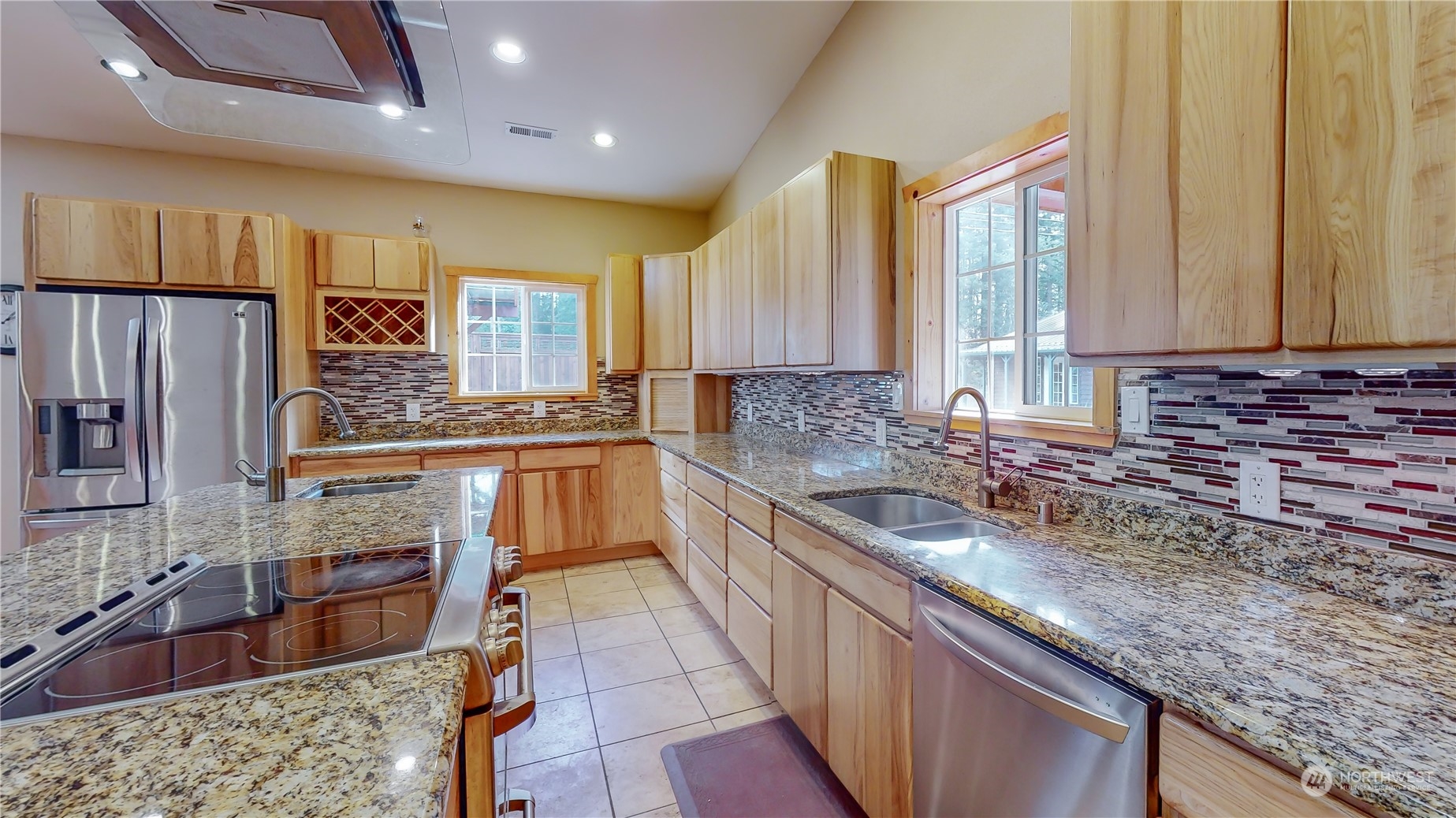 11223 Littlerock Road Southwest Olympia, WA 98512 - Photo 9 of 40 Gallery Image 9