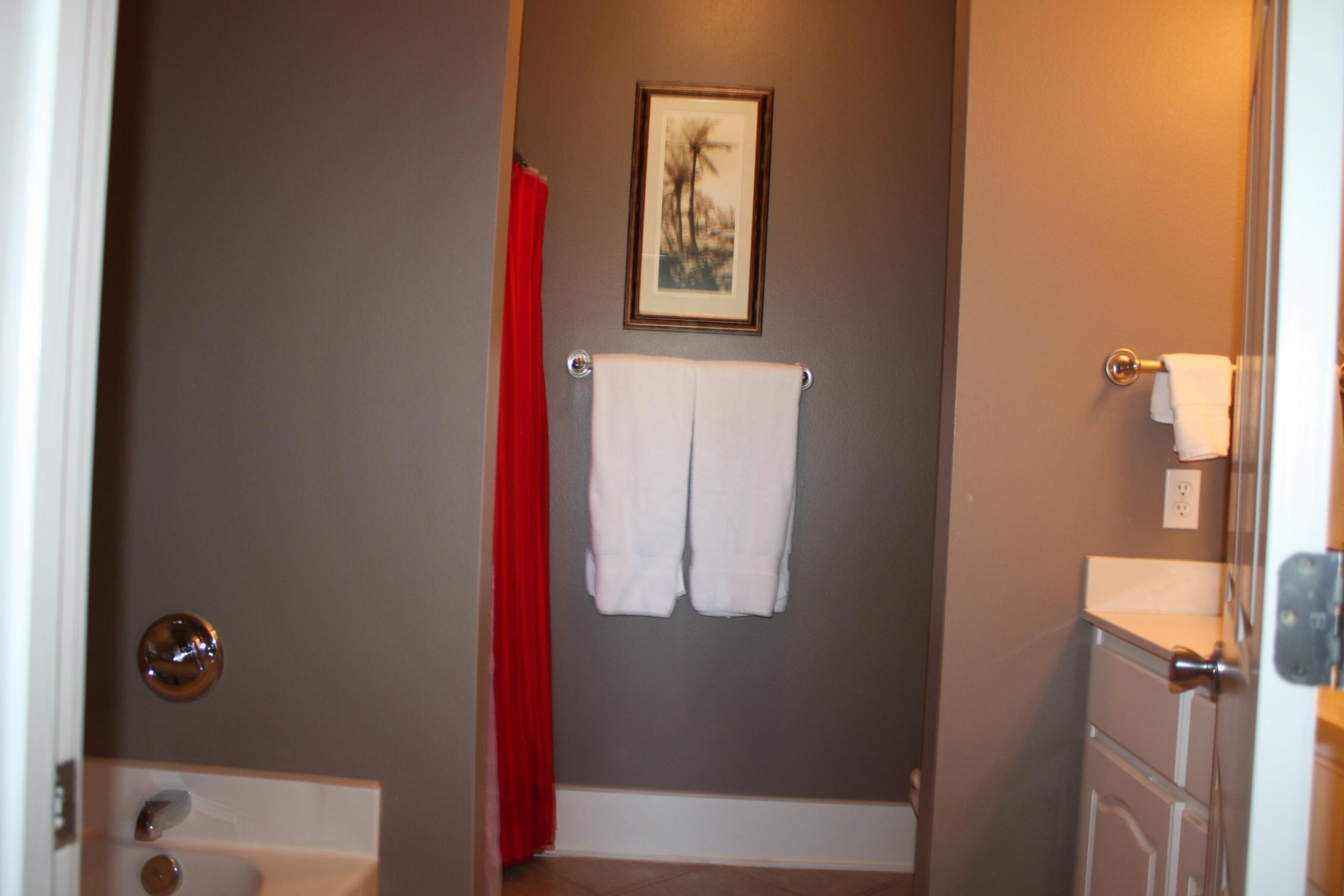 516 Hidden Lake Way Santa Rosa Beach, FL 32459 - Photo 10 of 24 a bathroom with a shower