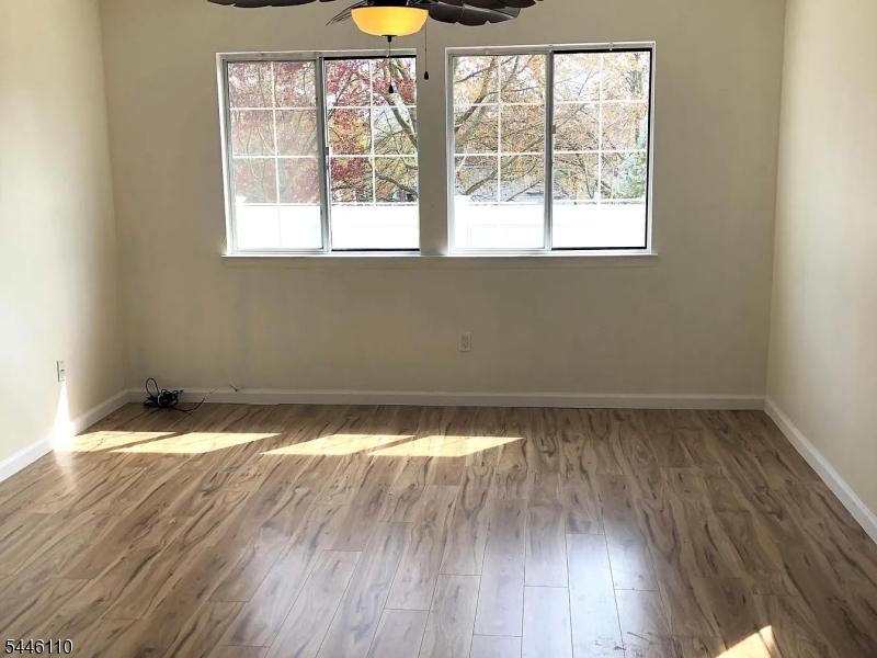 25 Kensington Road Bedminster, NJ 07921 - Photo 2 of 8