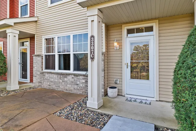 $284,900 | 3307 Hazel Trail, Unit C, Woodbury, MN 55129
