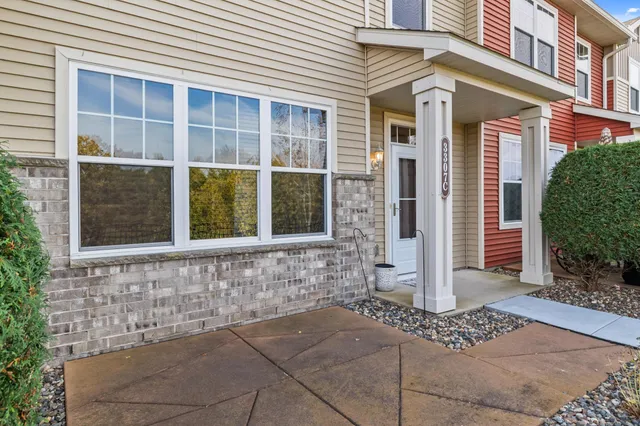 $284,900 | 3307 Hazel Trail, Unit C, Woodbury, MN 55129