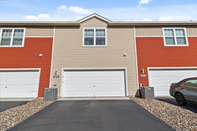 $284,900 | 3307 Hazel Trail, Unit C, Woodbury, MN 55129
