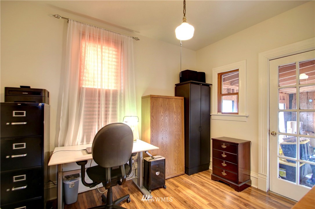 17820 Kamb Road Mount Vernon, WA 98273 - Photo 22 of 39 a view of a workspace with furniture and a window