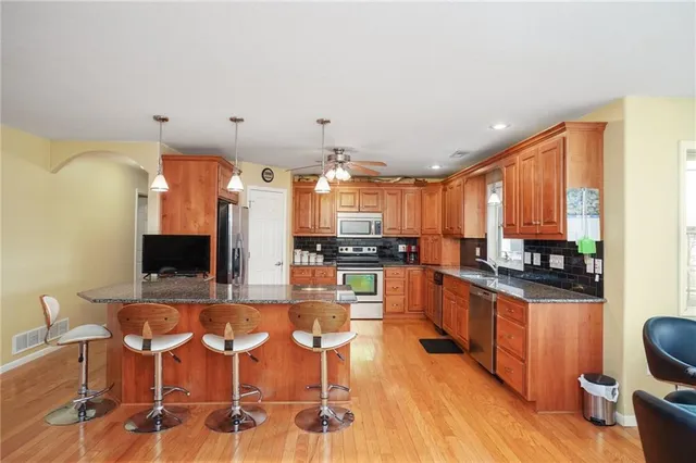 $650,000 | 25303 Highway 169, Garnett, KS 66032