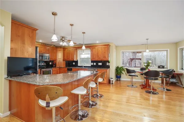 $599,000 | 25303 Highway 169, Garnett, KS 66032