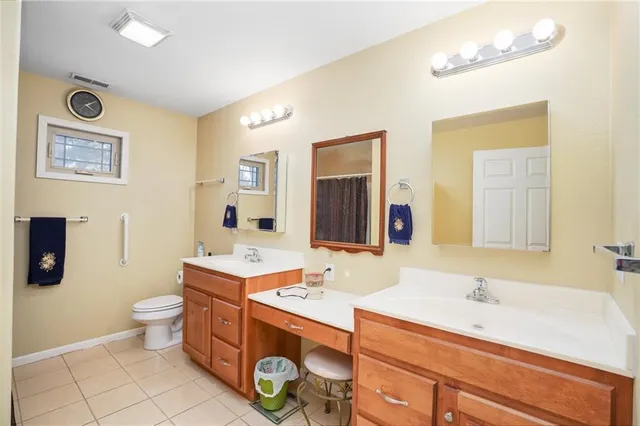 $650,000 | 25303 Highway 169, Garnett, KS 66032