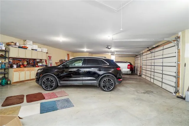 $650,000 | 25303 Highway 169, Garnett, KS 66032