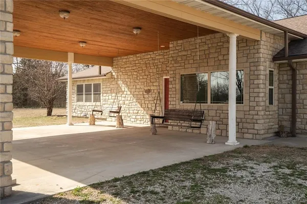 $599,000 | 25303 Highway 169, Garnett, KS 66032