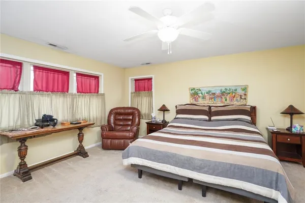 $599,000 | 25303 Highway 169, Garnett, KS 66032