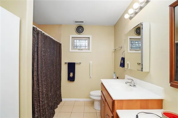 $599,000 | 25303 Highway 169, Garnett, KS 66032