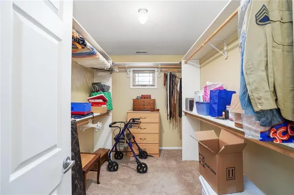 $599,000 | 25303 Highway 169, Garnett, KS 66032