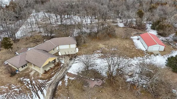 $599,000 | 25303 Highway 169, Garnett, KS 66032