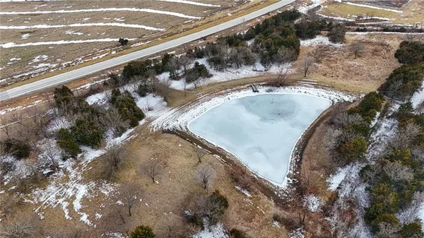 $599,000 | 25303 Highway 169, Garnett, KS 66032