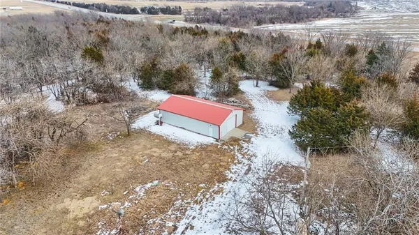 $599,000 | 25303 Highway 169, Garnett, KS 66032