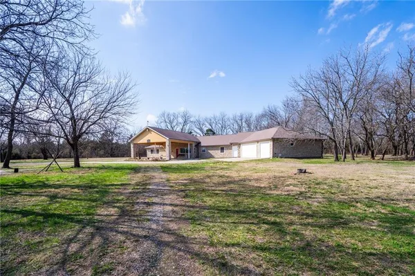 $599,000 | 25303 Highway 169, Garnett, KS 66032