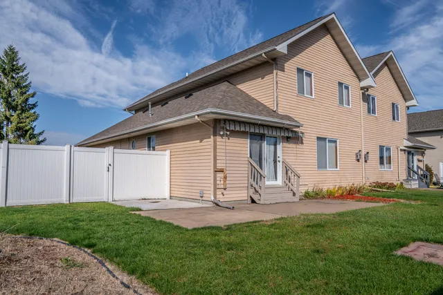 $319,900 | 634 Meier Lane, Onalaska, WI 54650