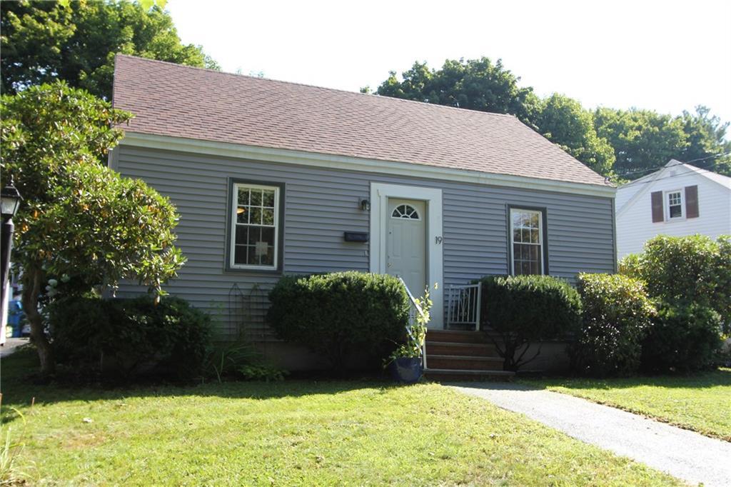 19 Woodmere Road Portland, ME 04103 - Photo 1 of 21 Photo