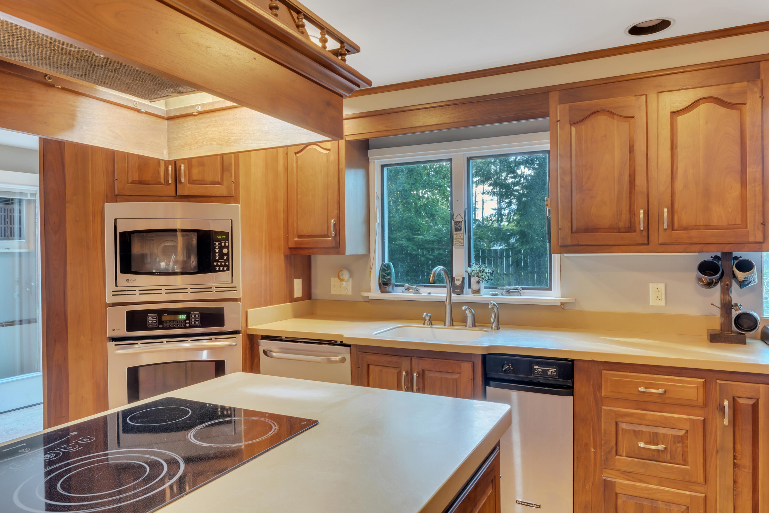 85 Nottingham Road Auburn, ME 04210 - Photo 5 of 49 Kitchen