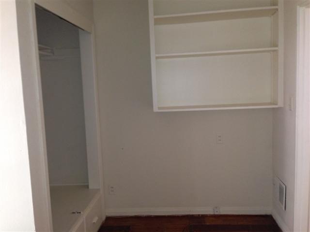1008 West 25th Street, Unit B Austin, TX 78705 - Photo 5 of 6