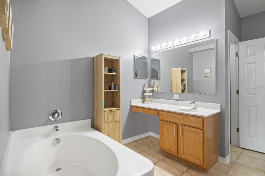 673 Red Pepper Loop Chuluota, FL 32766 - Photo 18 of 32